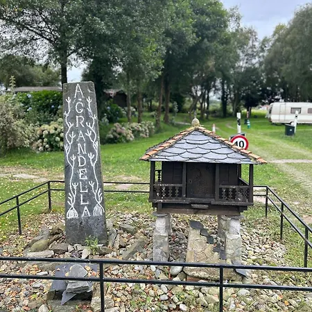A Grandella Camping